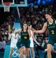 Austrália x Servia.   Foto: divulgação/FIBA / Esporte News Mundo