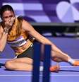 Alemã Sophie Weissenberg se lesiona durante aquecimento do heptatlo  Foto: Dylan Martinez / Reuters