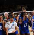 Jogadoras da Itália comemoram vitória sobre a Turquia   Foto: REUTERS/Siphiwe Sibeko