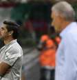 Abel Ferreira observa time do Palmeiras no jogo contra o Flamengo do técnico Tite –  Foto: Cesar Greco/Palmeiras/by Canon / Jogada10