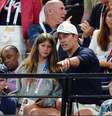Vivian Lake Brady e seu pai Tom Brady acompanhando a Olimpíada  Foto: Reprodução/X
