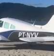 Avião faz pouso de emergência na areia de praia em Santa Catarina  Foto: Reprodução/@jornalfloripa7/X Reprodução/Portal tPower/Facebook