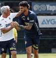Jogadores do Fenerbahçe durante treinamento da equipe –  Foto: DIvulgação / Fenerbahçe / Jogada10
