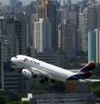 Avião da Latam  Foto: Reuters