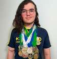 Com apenas 17 anos, Rafael Joaquim Parra já é dono de 43 medalhas em olimpíadas  Foto: Arquivo pessoal