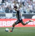 Igor Gomes bate pênalti.   Foto: Pedro Souza / CAM / Esporte News Mundo
