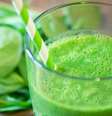 Veja opções de receitas de suco verde para fazer o seu detox diário  Foto: Shutterstock / Alto Astral