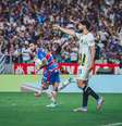 Lucero comemora o gol marcado na vitória do Fortaleza sobre o Rosario Central –  Foto: Mateus Lotif/FEC / Jogada10