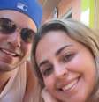 Na foto, o casal fez uma selfie esperando uma refeição depois que o humorista fez uma consulta médica  Foto: Reprodução/Instagram