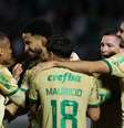 Jogadores do Palmeiras comemoram um dos gols sobre o Cuiabá –  Foto: Cesar Greco/Palmeiras / Jogada10