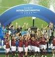 Flamengo levanta o troféu do Intercontinental Sub-20 –  Foto: Lucas Bayer / Jogada10 / Jogada10