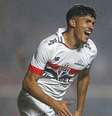 São Paulo teve início fulminante no MorumBIS e derrotou o Vitória pelo Campeonato Brasileiro –  Foto: Divulgação / São Paulo / Jogada10