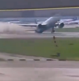 Avião da Latam bate cauda ao decolar após pilotos informarem dados errados   Foto: Reprodução/Redes Sociais 
