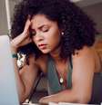 A síndrome de burnout prejudica a saúde física e mental  Foto: Shutterstock / Alto Astral