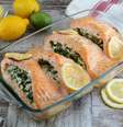 Salmão recheado com espinafre e ricota  Foto: Azra H | Shutterstock / Portal EdiCase