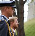 Os príncipes William e Harry durante o funeral da rainha Elizabeth II, em setembro de 2022  Foto: Getty Images