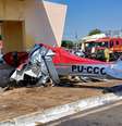 Avião caiu na BR-316 e deixou piloto com lesões graves  Foto: Divulgação/PRF