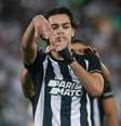  Foto: Vítor Silva/ Botafogo FR - Legenda: Matheus Nascimento volta a treinar com o elenco do Botafogo / Jogada10