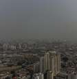 Tempo seco e camada de poluição que encobre o céu na cidade de São Paulo na manhã segunda-feira, 9 de setembro de 2024.  Foto: FÁBIO VIEIRA/FOTORUA/ESTADÃO CONTEÚDO