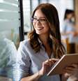 Gerenciar bem a imagem nas redes sociais é crucial para construir uma reputação profissional sólida  Foto: NDAB Creativity | Shutterstock / Portal EdiCase
