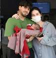 Virgínia e Zé Felipe deixam a maternidade em Goiânia com José Leonardo nos braços  Foto: Cristiano Borges/AgNews
