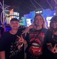 Patrícia Souza, de 51 anos, ao lado dos filhos Ana Paula, de 21, e Henrico, de 13, , no Rock in Rio.  Foto: Catarina Carvalho/Redação Terra