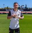  Foto: Divulgação/Valencia Mestalla - Legenda: Daniel em sua apresentação no clube espanhol / Jogada10