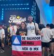 Igor Andrade, 30 anos, e Marina Gordano, 27, no Rock in Rio para show do NX Zero  Foto: Arquivo pessoal/Catarina Carvalho