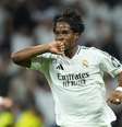 Endrick, do Real Madrid, comemora gol marcado na Liga dos Campeões.  Foto: Jose Breton/Pics Action/NurPhoto/Getty Images