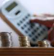 Com o aumento da Selic, o retorno dos investimentos em renda fixa tendem a ficar mais atraentes.  Foto: Getty Images