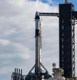 A bordo da nave SpaceX Dragon estarão o astronauta da NASA Nick Hague e o cosmonauta da Roscosmos Aleksandr Gorbunov  Foto: Divulgação / SpaceX / Perfil Brasil