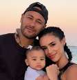 Em Dubai, Neymar, Bruna Biancardi e Mavie encantam com dia de piscina em família.  Foto: Instagram, @neymarjr / Purepeople