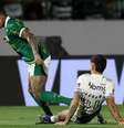  Foto: Cesar Greco/Palmeiras - Legenda: Dudu agradeceu carinho da torcida após jogo contra o Atlético-MG / Jogada10