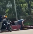 Incidente chamou atenção de curiosos em Gravataí  Foto: Reprodução/Redes sociais/Record/Gravataí da Região