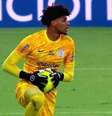  Foto: reprodução Globo - Legenda: Hugo salvou o Corinthians / Jogada10