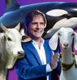 Ligado à ecologia e ao universo animal, Roberto Carlos compôs muitas letras em defesa do meio ambiente e dos bichos  Foto: Fotomontagem: Sala de TV