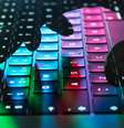 teclado de computador com luzes coloridas   Foto: Getty Images / BBC News Brasil