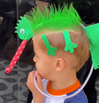 Mãe viraliza ao expor penteado criativo do filho para o 'Dia do Cabelo Maluco'   Foto: Reprodução/Instagram/@lauravzago