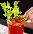 Encanto, o bloody mary do St. Regis Bahía Beach, em Porto Rico  Foto: St. Regis Bahía Beach