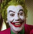 Cesar Romero como Coringa no seriado 'Batman': o bigode foi disfarçado com maquiagem  Foto: Reprodução