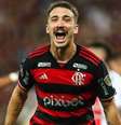 Twitter/@33leortiz - Legenda: Léo Ortiz com uniforme do Flamengo quando pequeno  Foto: Jogada10