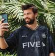  Foto: Borja B. Hojas/Getty Images - Legenda: Piqué endossa críticas ao novo calendário do futebol europeu / Jogada10