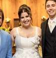 Roberto Carlos com a bela noiva, Giovanna, e o agora marido dela, Daniel  Foto: Reprodução/@robertocarlosoficial
