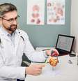 É importante ficar atento aos sintomas do acidente vascular cerebral  Foto: Peakstock | Shutterstock / Portal EdiCase