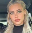 A modelo Maya Willow Sias, 25 anos, pede uma indenização de US$ 10 milhões (cerca de R$ 57 milhões)  Foto: Reprodução: Instagram/willowwbarbie