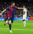 Lewandowski marcou dois gols em três minutos para abrir a goleada.  Foto: Esporte News Mundo