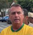 Bolsonaro em conversa com jornalistas neste domingo, 27  Foto: Reprodução/CNN