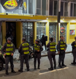 Polícia Militar em frente a um prédio na Avenida 9 de Julho  Foto: Reprodução/Instagram/@flmbrasil