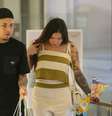 Após reatarem casamento, Everton Cebolinha, do Flamengo, e a mulher, Isa Ranieri, têm dia de compras em loja de luxo. Fotos!.  Foto: AGNews / Purepeople