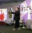 A jornalista e apresentadora Tati Machado palestra no B.O.D.Y., em São Paulo  Foto: Reprodução/Terra